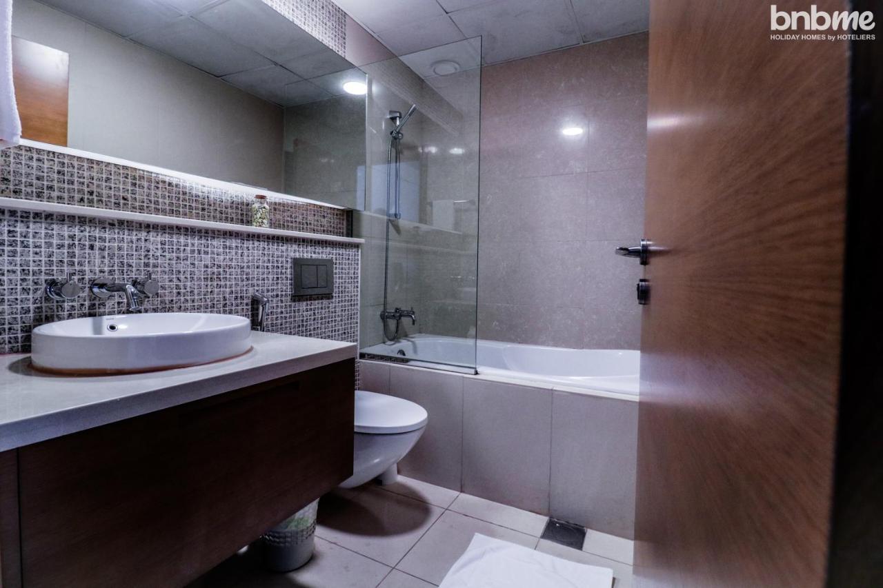 Bnbmehomes - Elegant & Stylish Studio In Downtown - 502 Dubaj Kültér fotó
